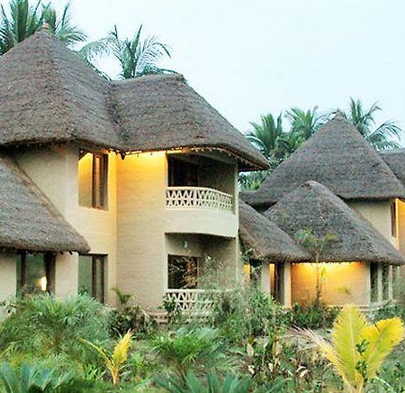 Vedic Village Spa Resort Kolkata Bagian luar foto