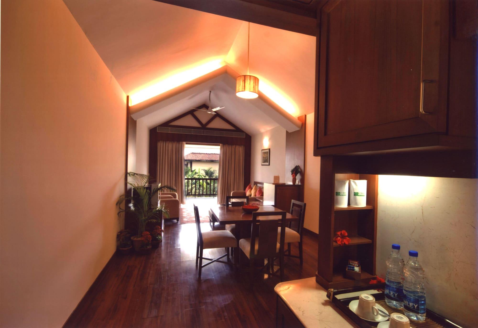 Vedic Village Spa Resort Kolkata Bagian luar foto
