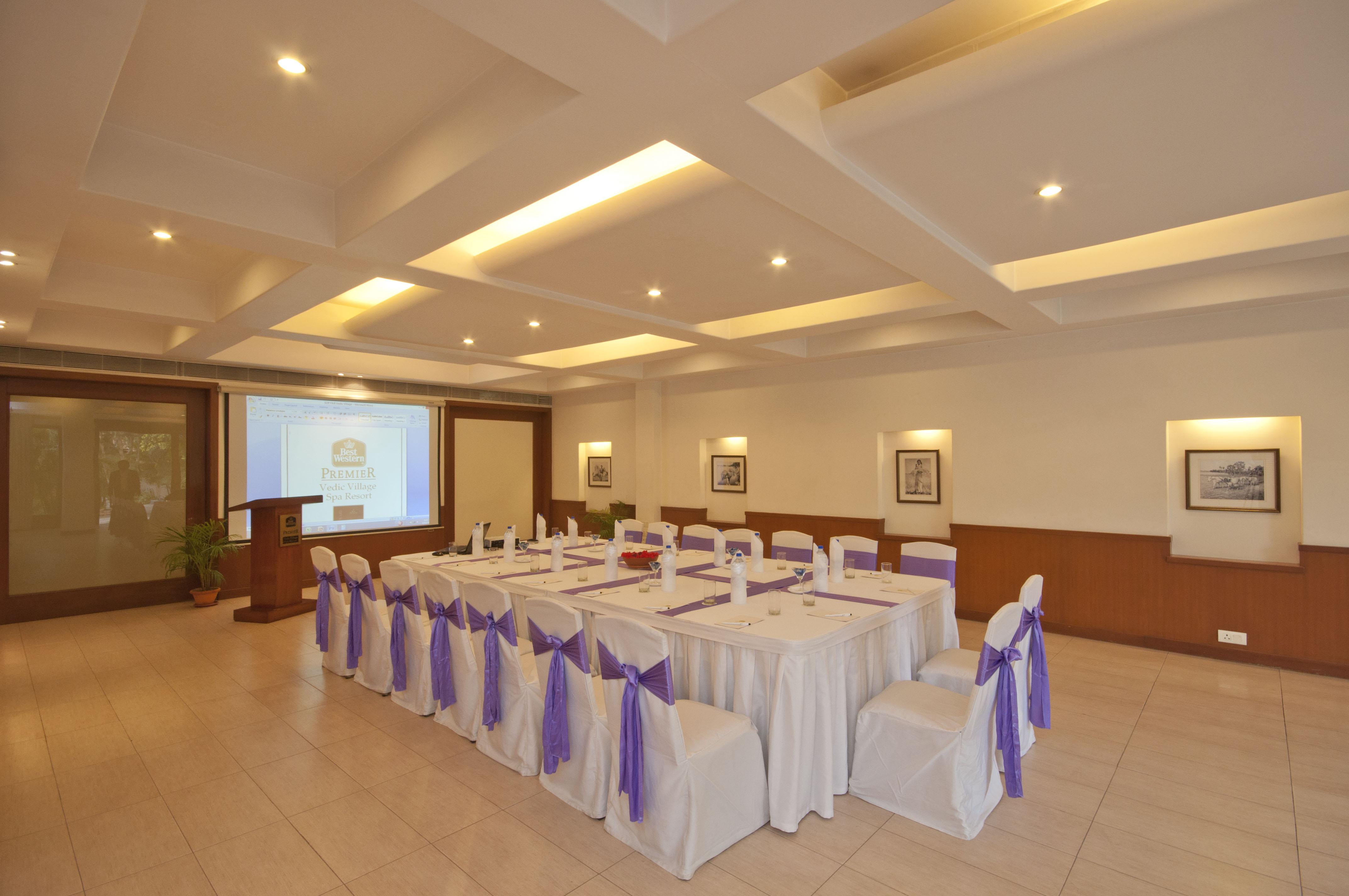 Vedic Village Spa Resort Kolkata Bagian luar foto