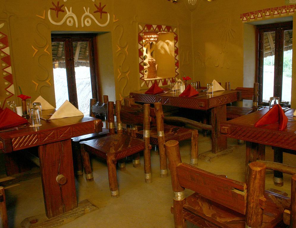 Vedic Village Spa Resort Kolkata Bagian luar foto