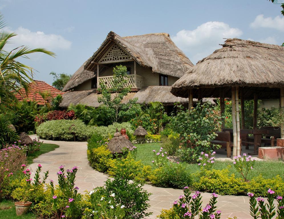 Vedic Village Spa Resort Kolkata Bagian luar foto