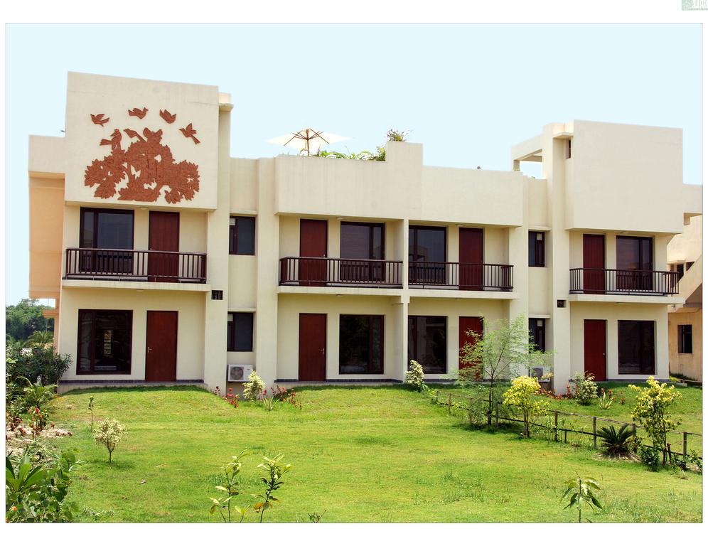 Vedic Village Spa Resort Kolkata Bagian luar foto