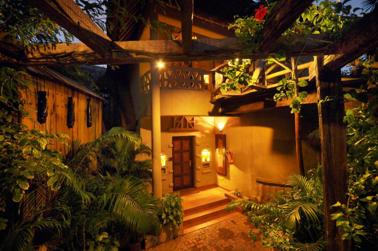 Vedic Village Spa Resort Kolkata Bagian luar foto