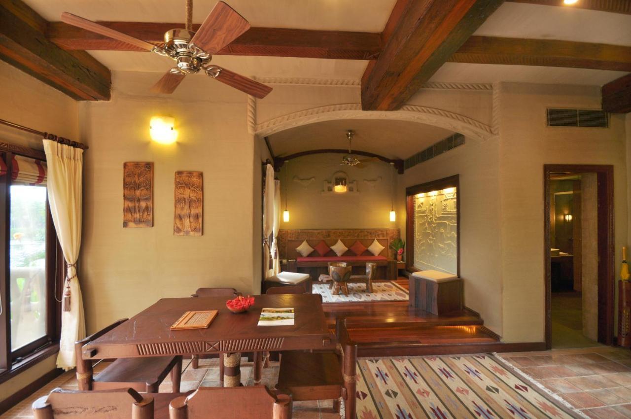 Vedic Village Spa Resort Kolkata Bagian luar foto