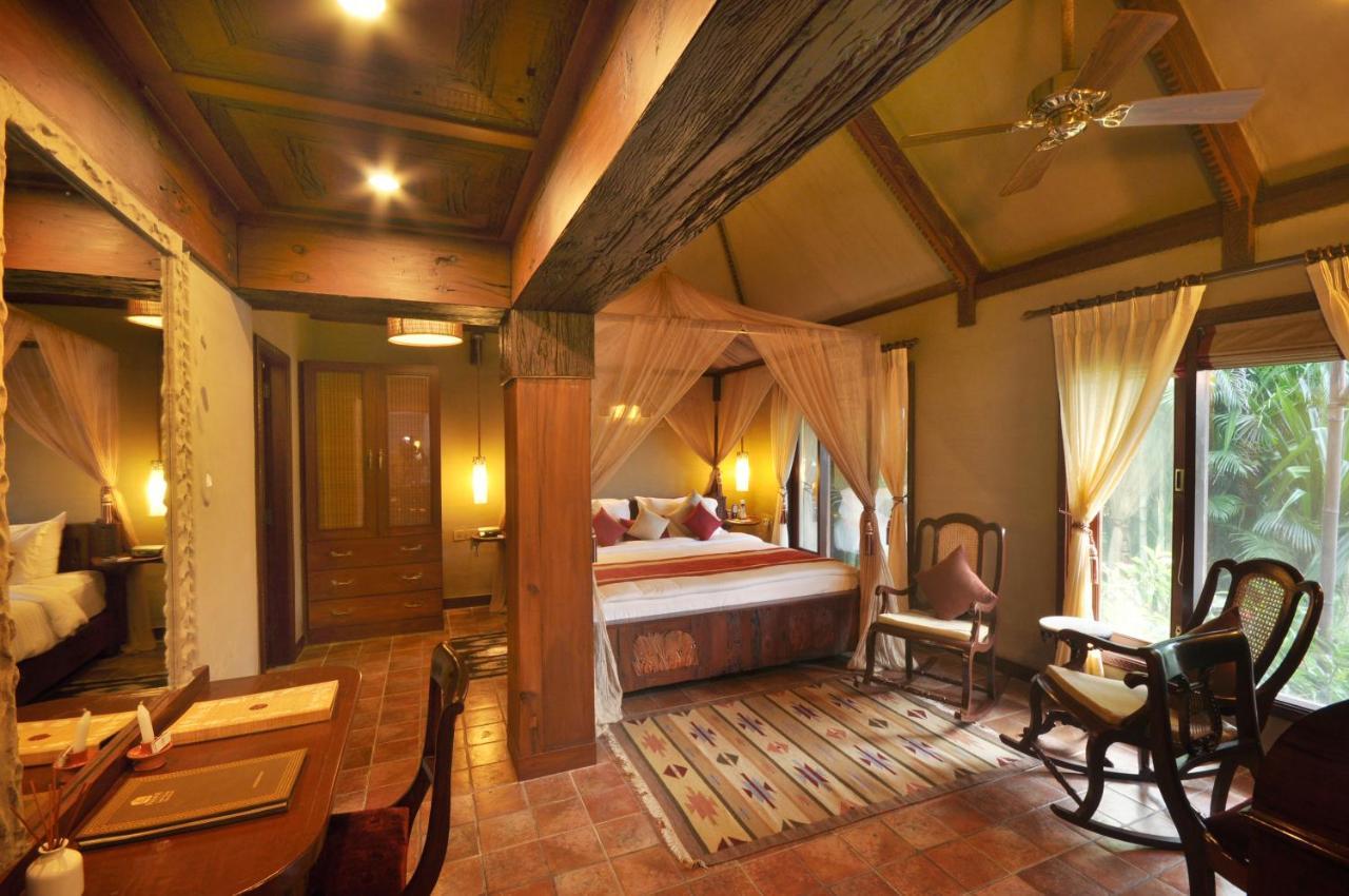Vedic Village Spa Resort Kolkata Bagian luar foto